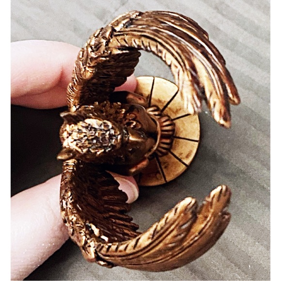 Dumbledore’s Office Griffin Statuette Desk Decor Harry Potter Wizard Hogwarts - Picture 5 of 7